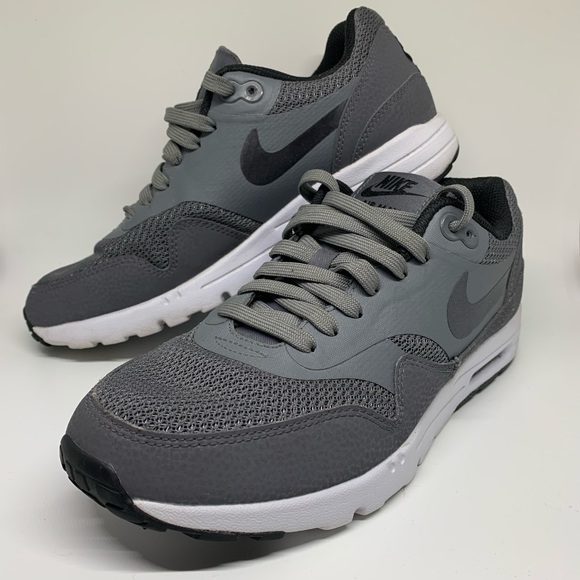 Nike Shoes - Nike womans Airmax 1 ultra essentials running shoe